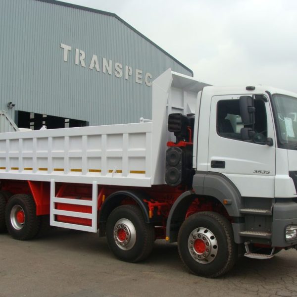 Transpec 8×4-End-Tipper-on-MB3535-003 – Transpec Vehicle Body Builders